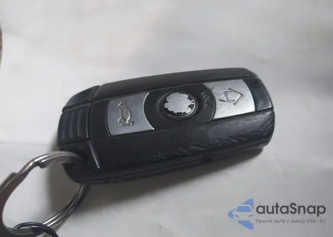 2007 BMW 328Xi из США, поврежденный, VIN WBAWV53557PW24102